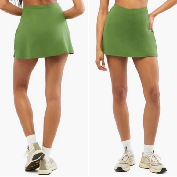 WeWoreWhat active skort green medium NWT - Picture 2 of 8